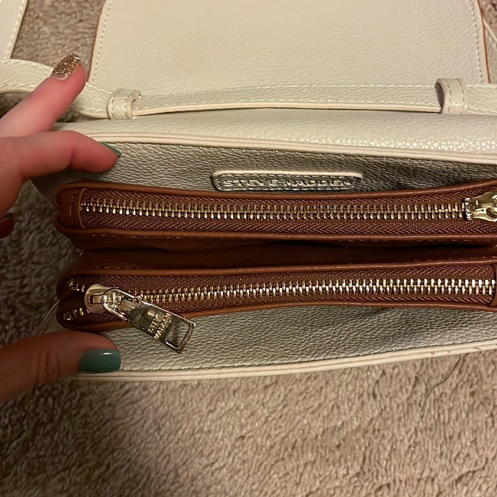 Steve Madden Crossbody - Picture 3 of 6